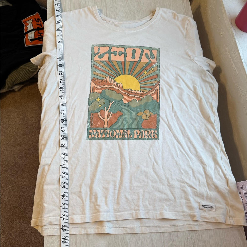 Life is Good Crusher Tshirt